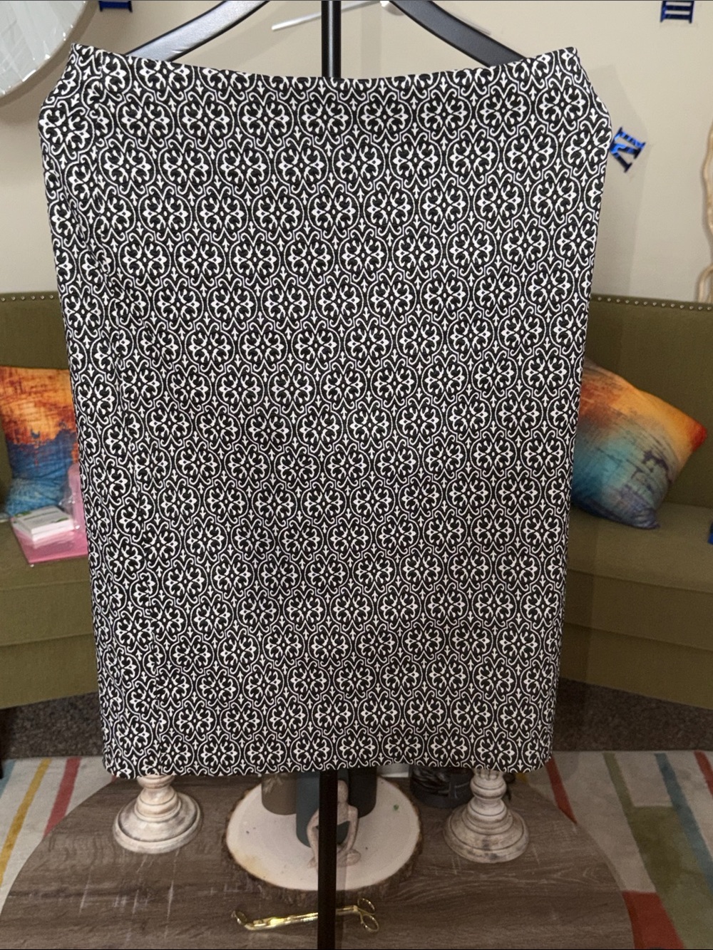 Black & White Geometric Pencil Skirt